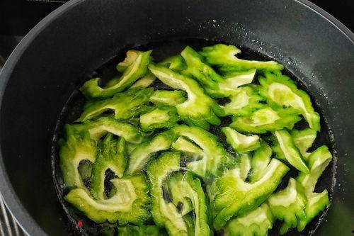 娱乐吃瓜不长肉,揭秘不长肉的快乐生活